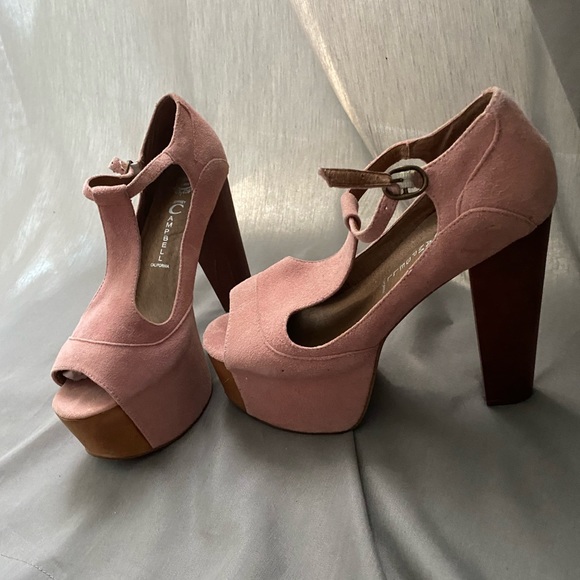 Jeffrey Campbell Foxy Wood Suede
Pink Heels Size 7 - Picture 9 of 13